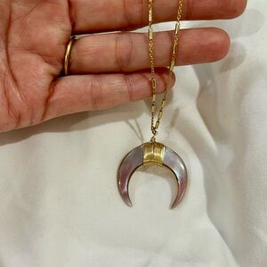 Chic Mother of Pearl Crescent Pendant Necklace